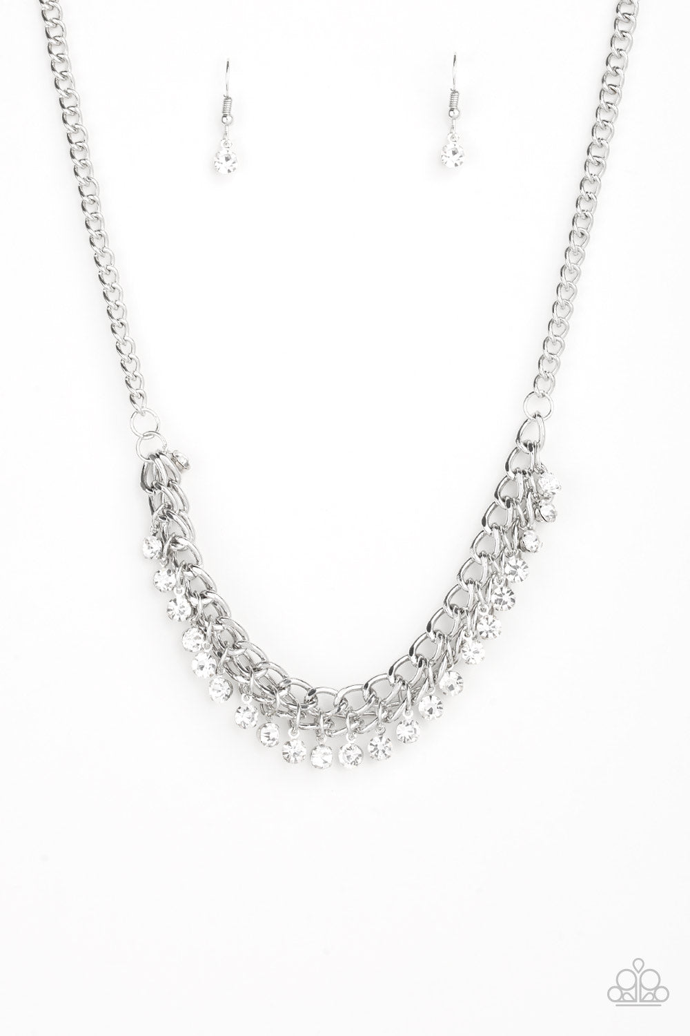 five-dollar-jewelry-glow-and-grind-white-necklace-paparazzi-accessories
