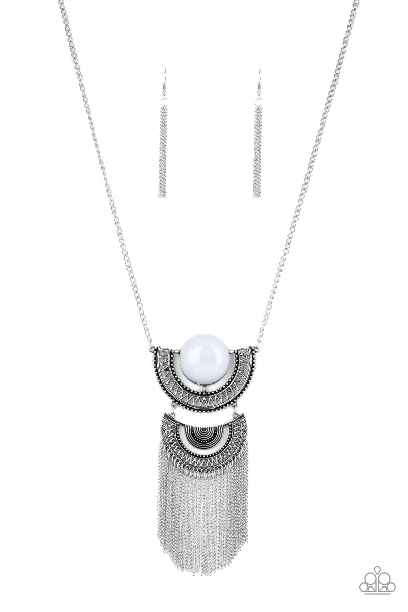 five-dollar-jewelry-desert-diviner-silver-necklace-paparazzi-accessories