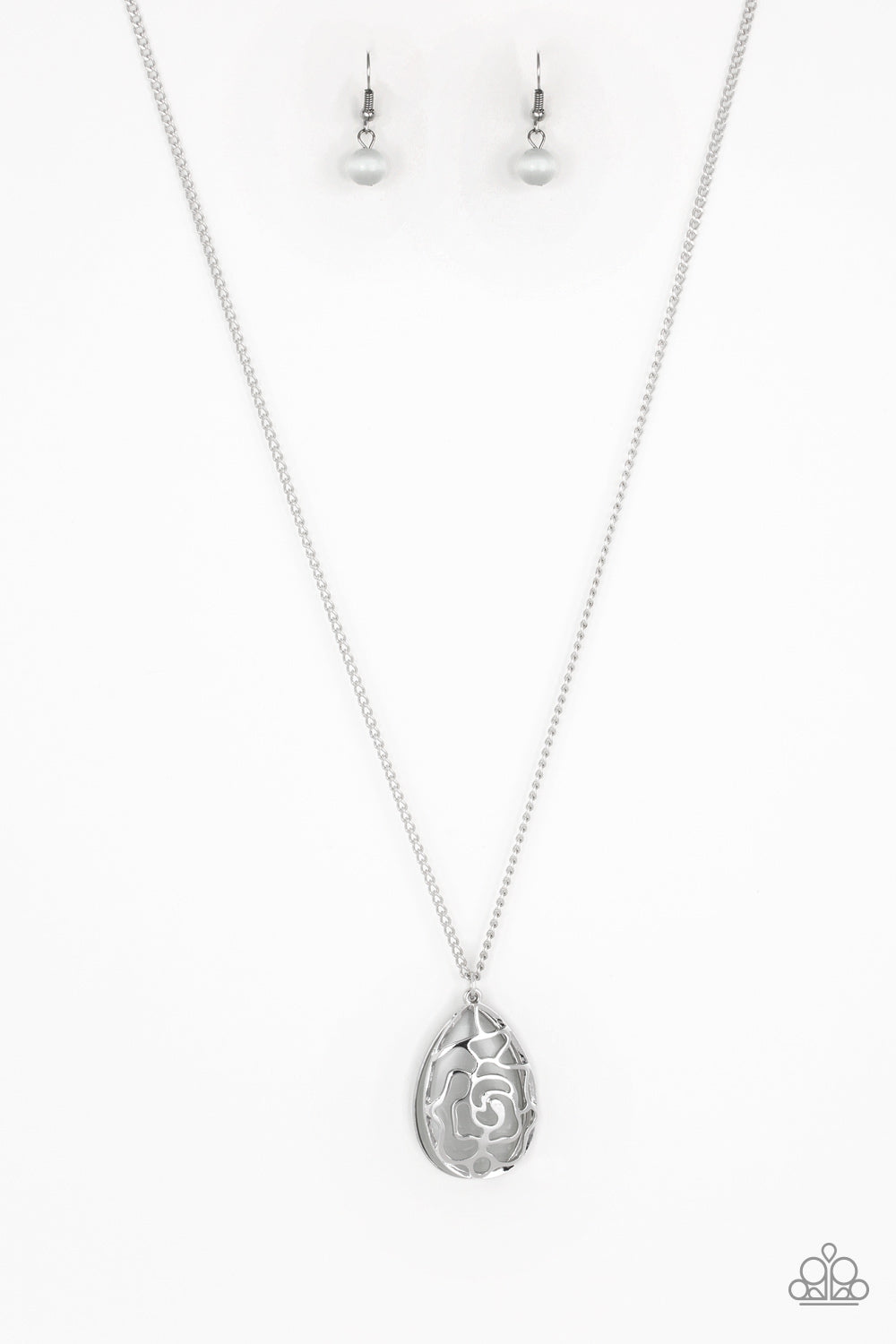 five-dollar-jewelry-gleaming-gardens-silver-necklace-paparazzi-accessories
