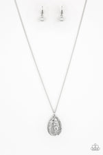 five-dollar-jewelry-gleaming-gardens-silver-necklace-paparazzi-accessories