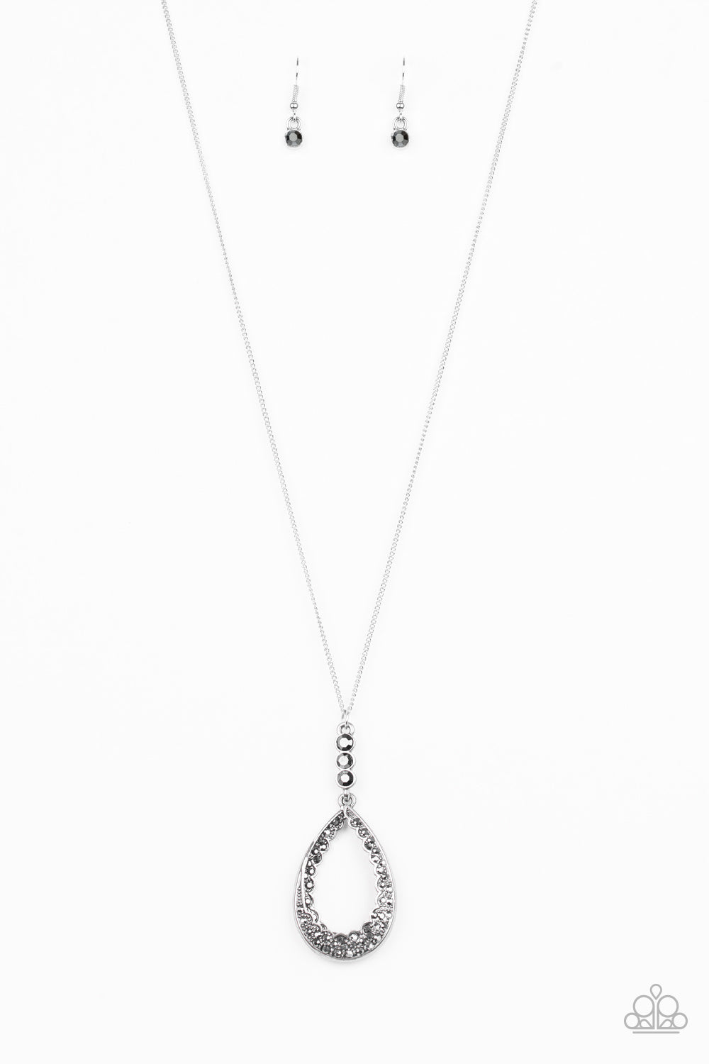 five-dollar-jewelry-red-carpet-royal-silver-necklace-paparazzi-accessories