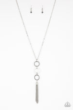 five-dollar-jewelry-diva-in-diamonds-silver-necklace-paparazzi-accessories