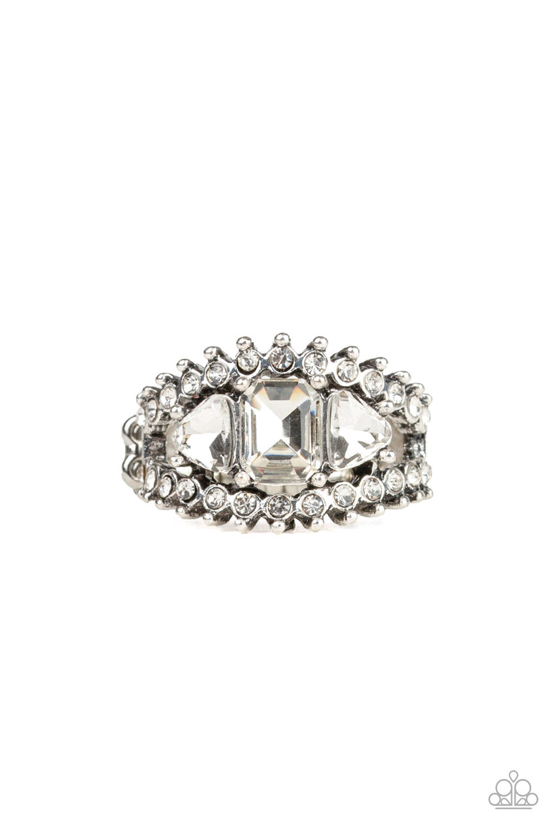 five-dollar-jewelry-packin-heat-white-ring-paparazzi-accessories