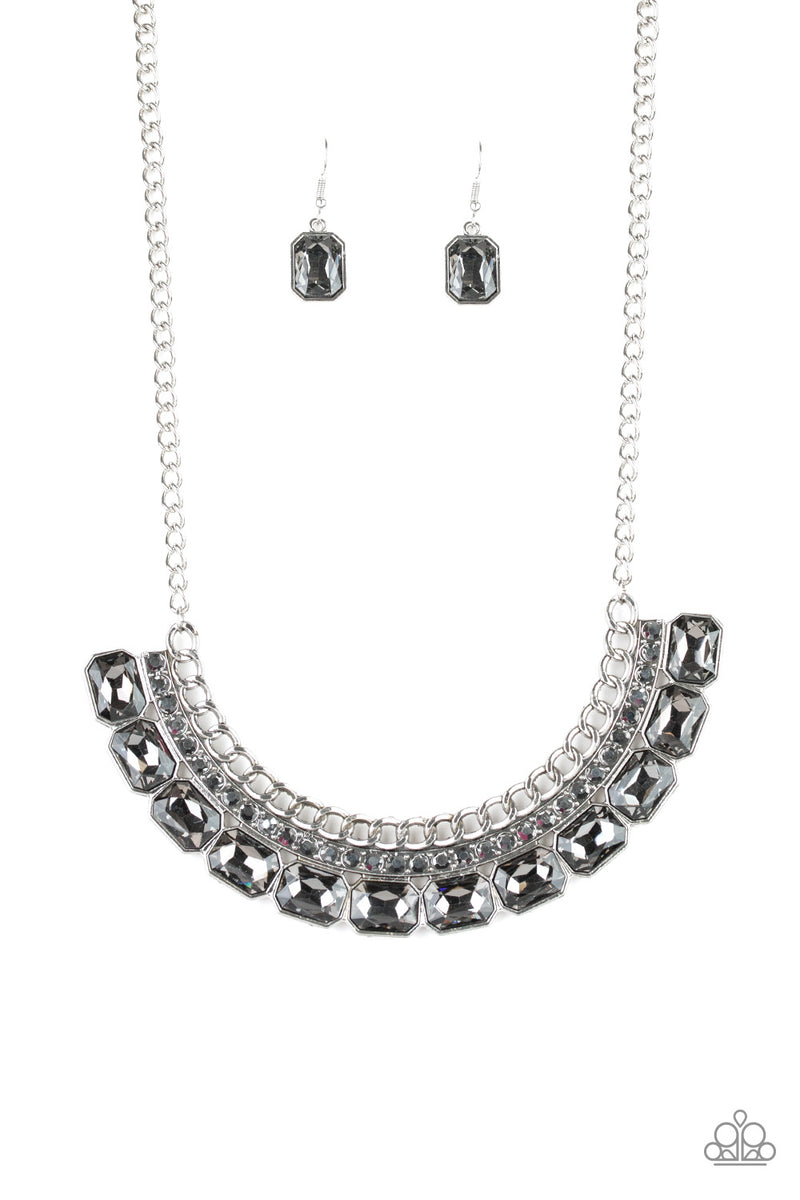 five-dollar-jewelry-killer-knockout-silver-necklace-paparazzi-accessories