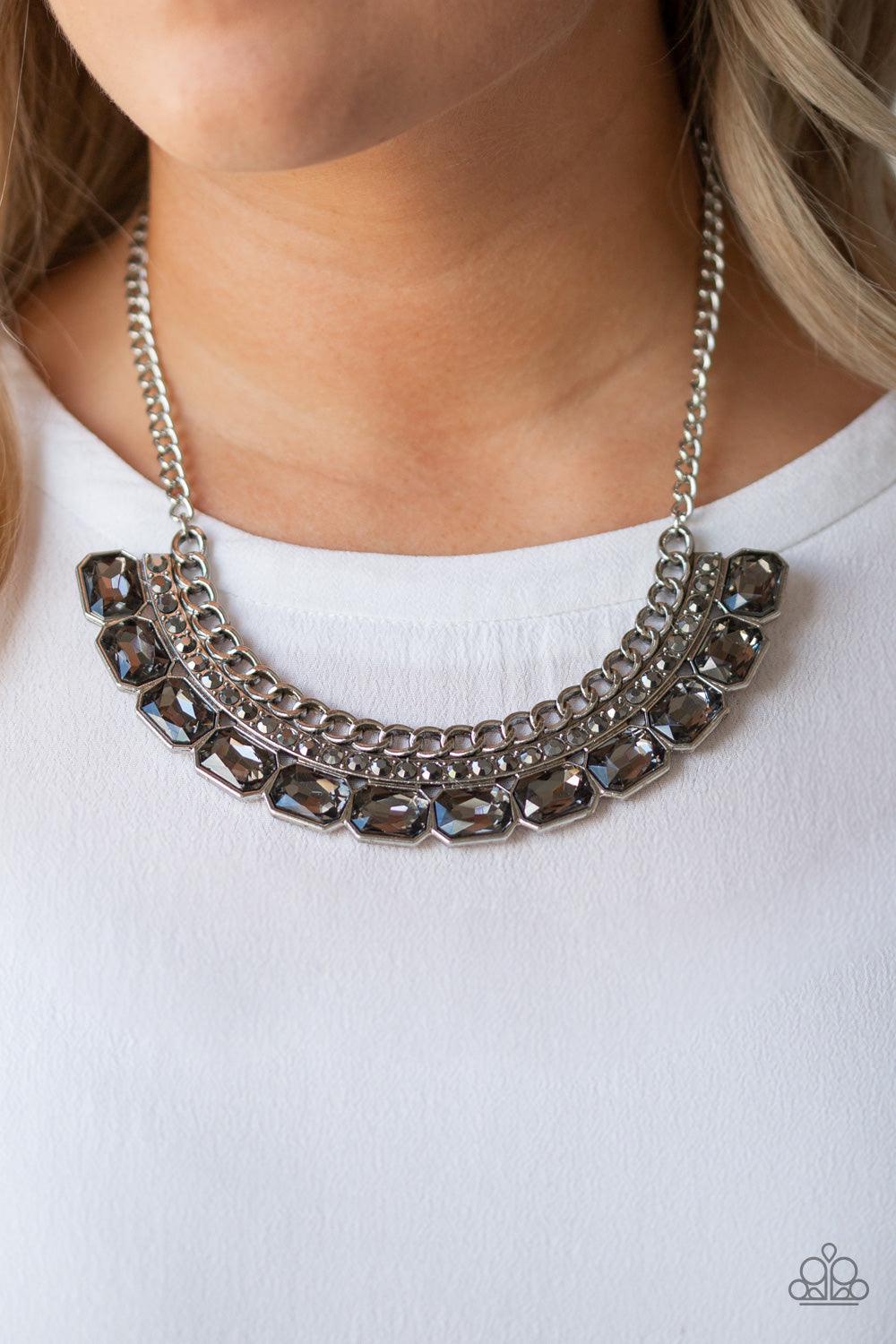 Killer Knockout - Silver Necklace - Paparazzi Accessories