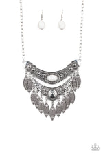 five-dollar-jewelry-island-queen-white-necklace-paparazzi-accessories