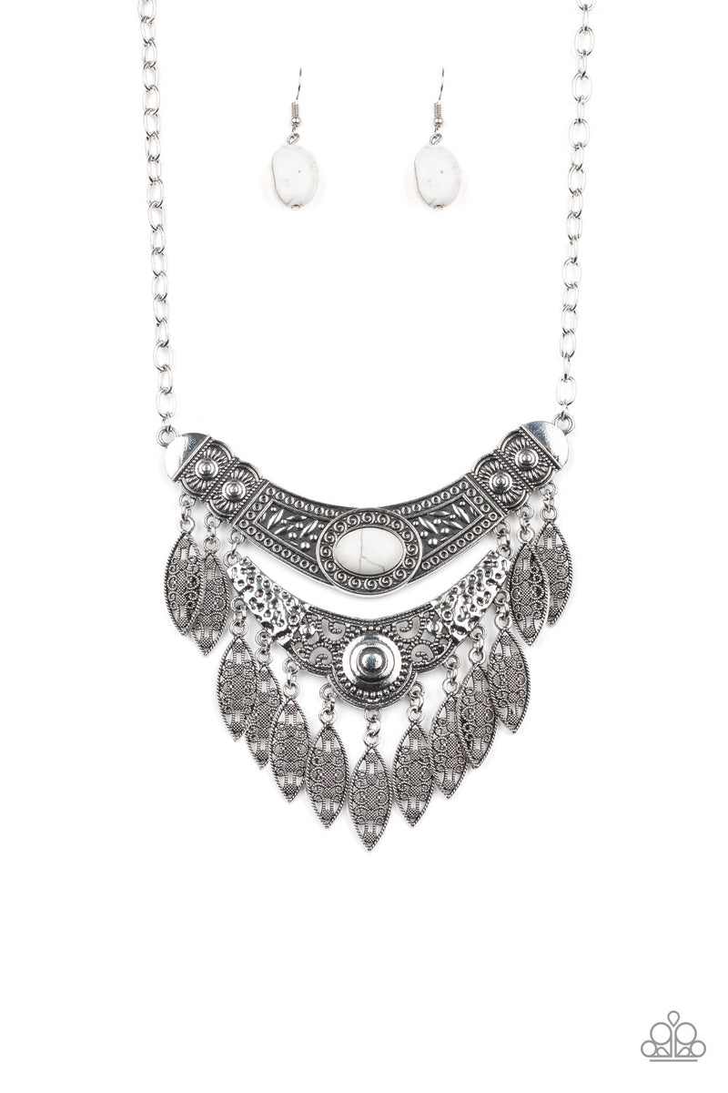five-dollar-jewelry-island-queen-white-necklace-paparazzi-accessories