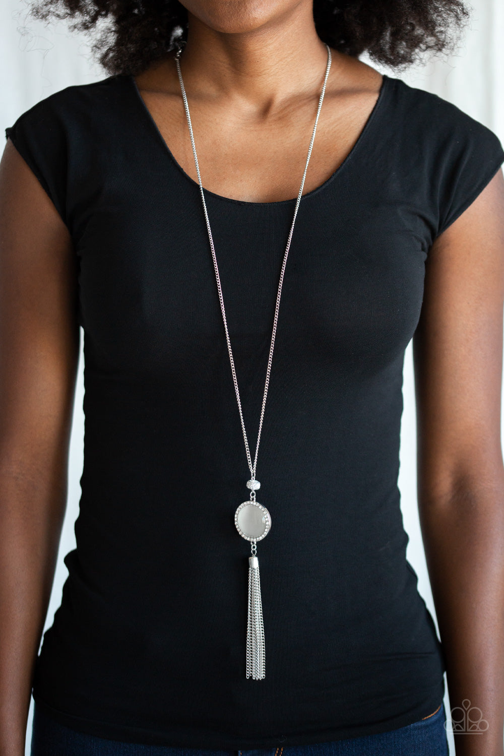 Sparkling Spectacle - White Necklace - Paparazzi Accessories