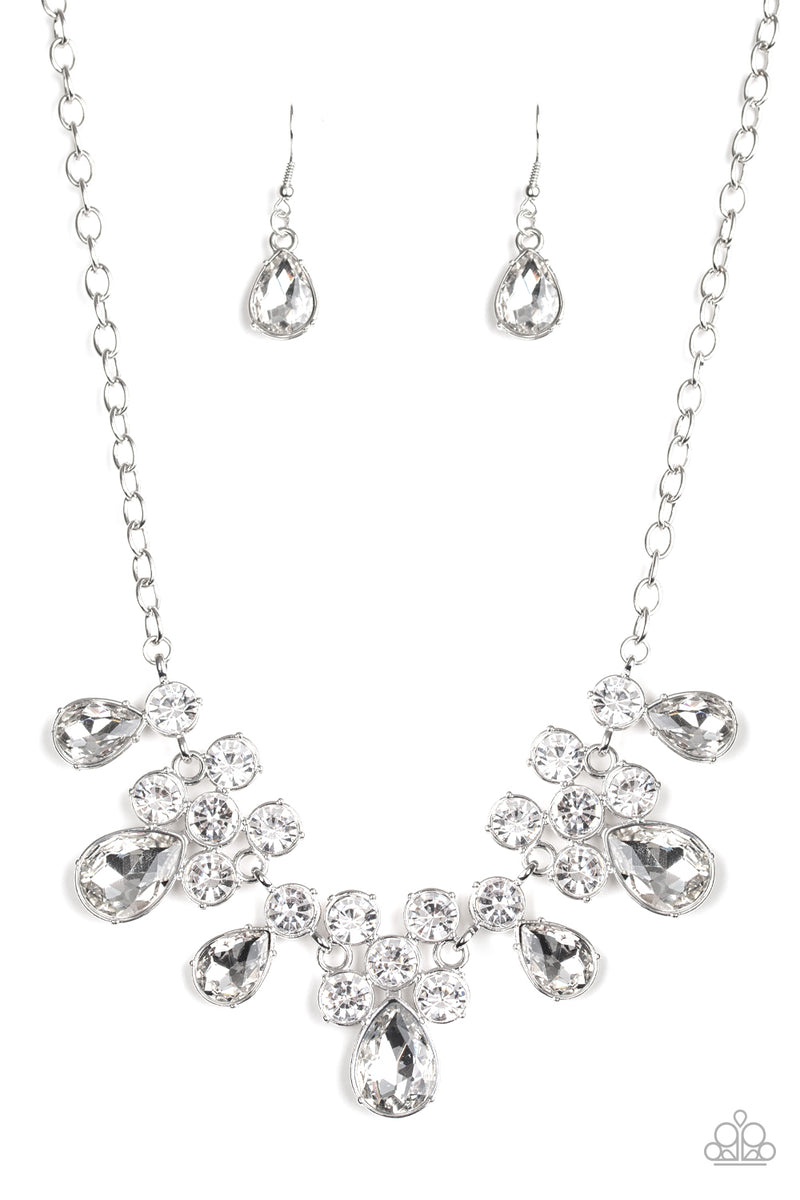 five-dollar-jewelry-debutante-drama-white-necklace-paparazzi-accessories