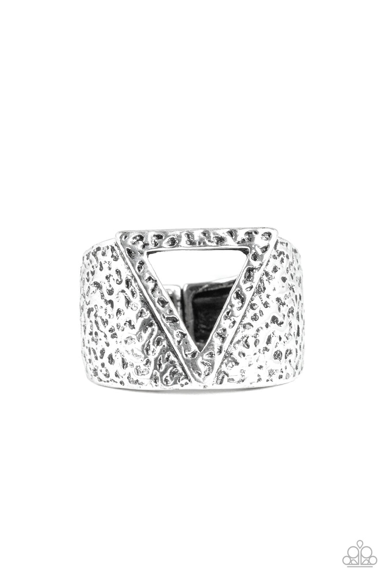 five-dollar-jewelry-triathlon-silver-ring-paparazzi-accessories