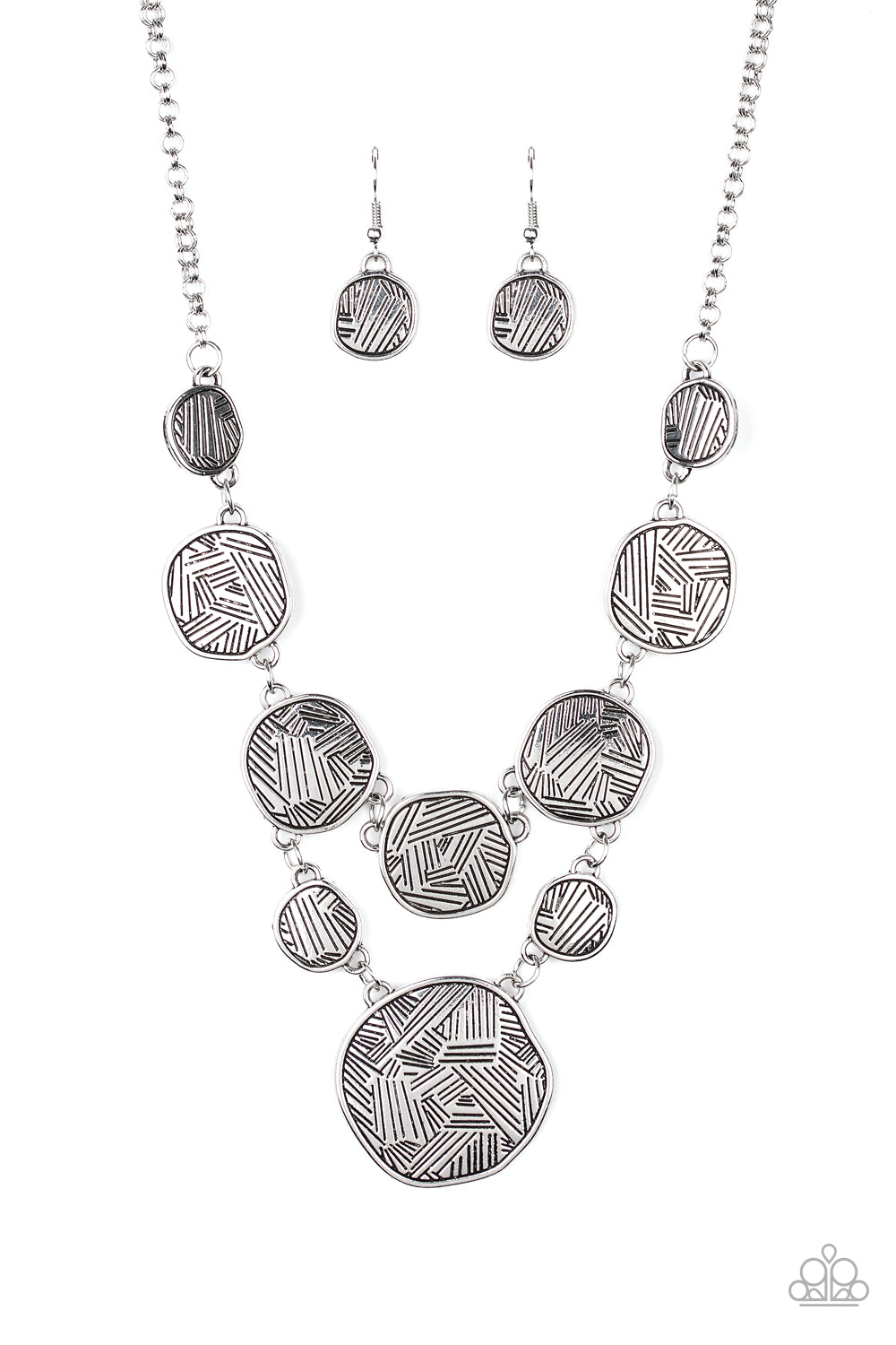 five-dollar-jewelry-metallic-patchwork-silver-necklace-paparazzi-accessories