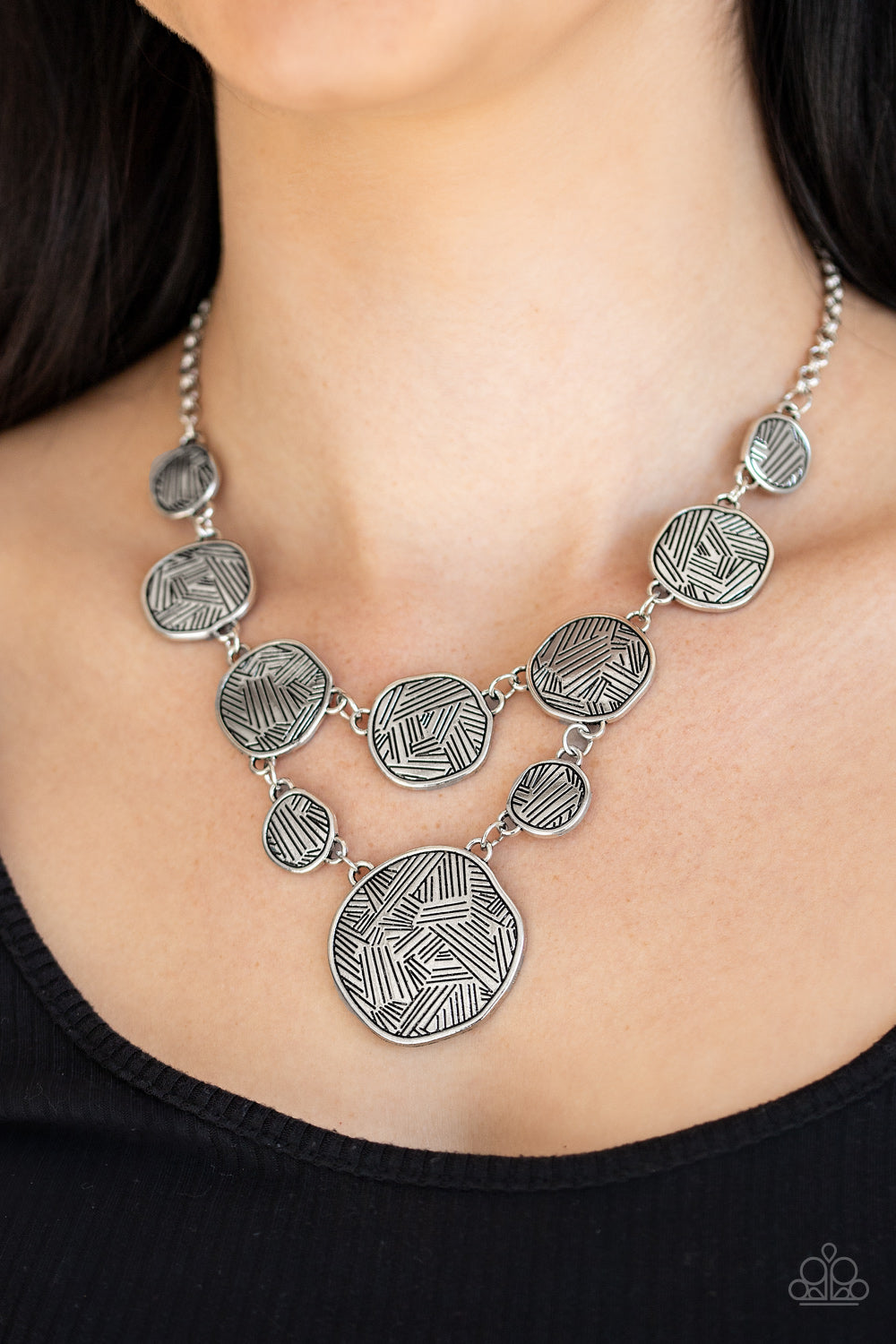 Metallic Patchwork - Silver Necklace - Premiere