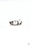 five-dollar-jewelry-champion-couture-silver-ring-paparazzi-accessories