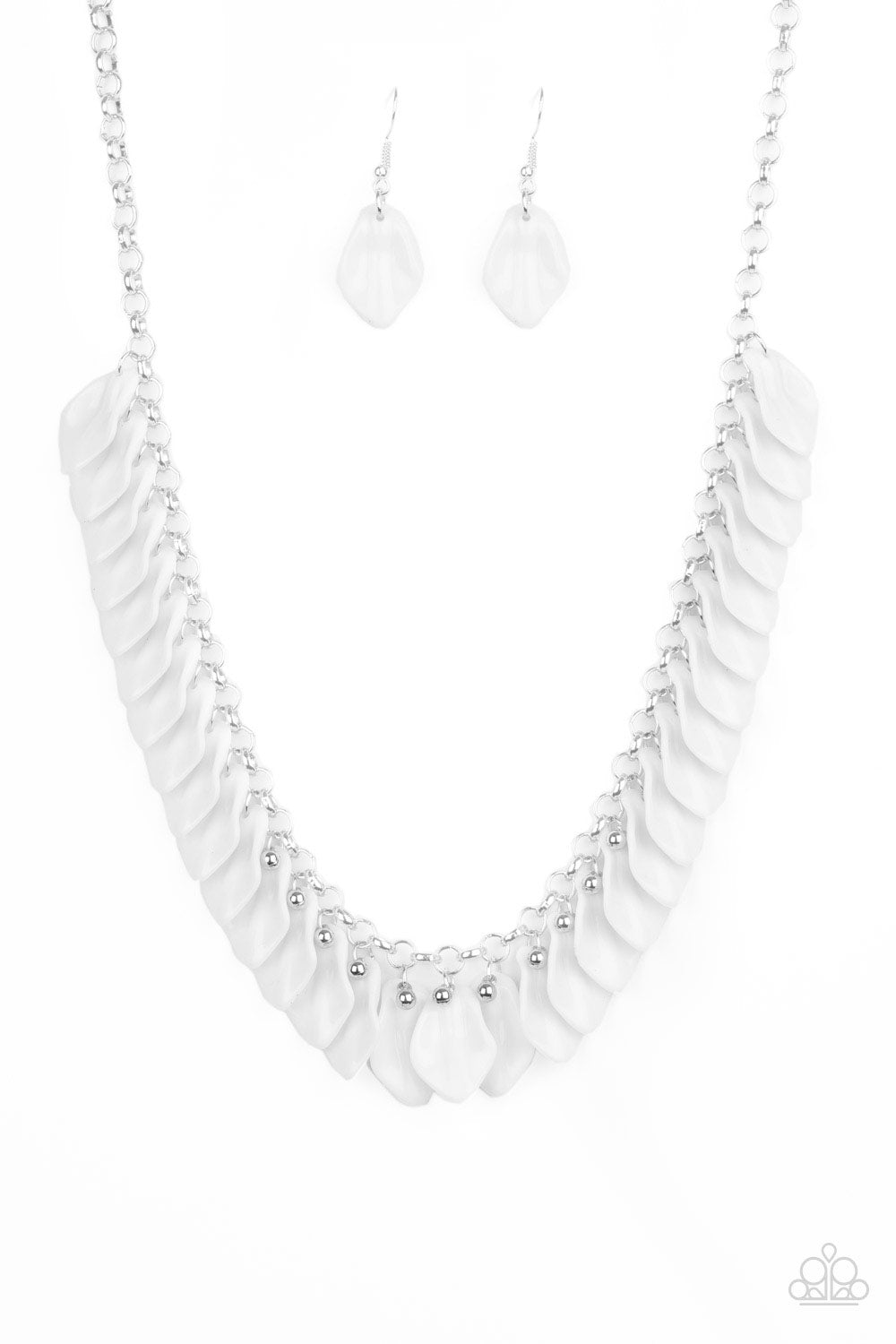 five-dollar-jewelry-super-bloom-white-necklace-paparazzi-accessories
