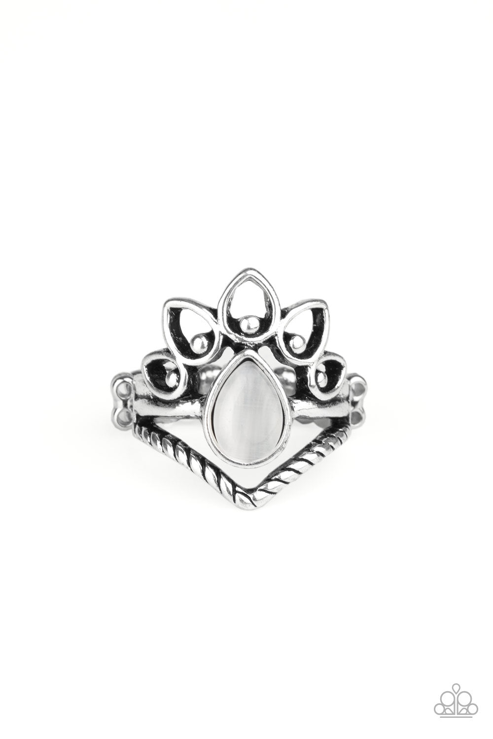 five-dollar-jewelry-serene-scene-white-ring-paparazzi-accessories