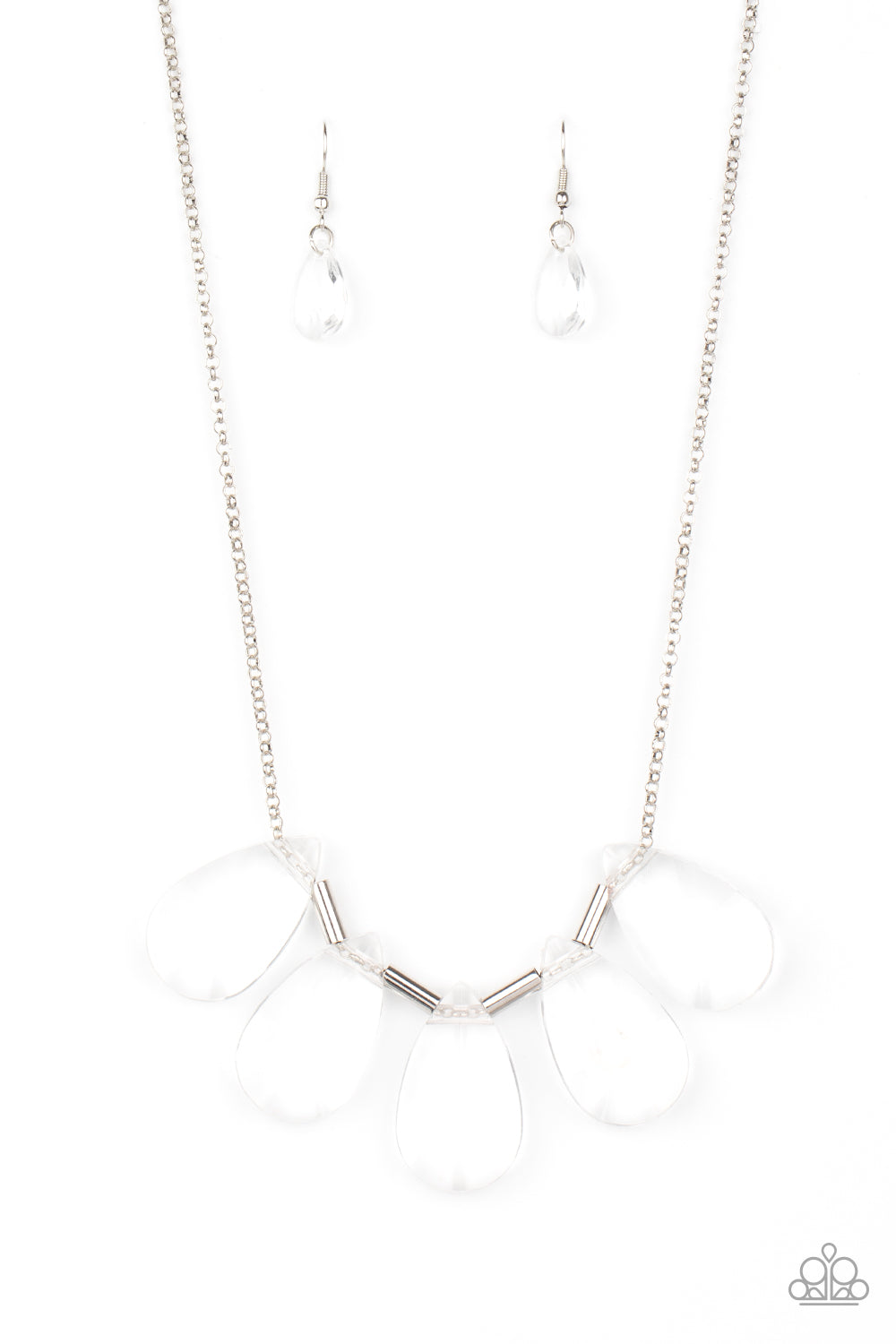 five-dollar-jewelry-heir-it-out-white-necklace-paparazzi-accessories