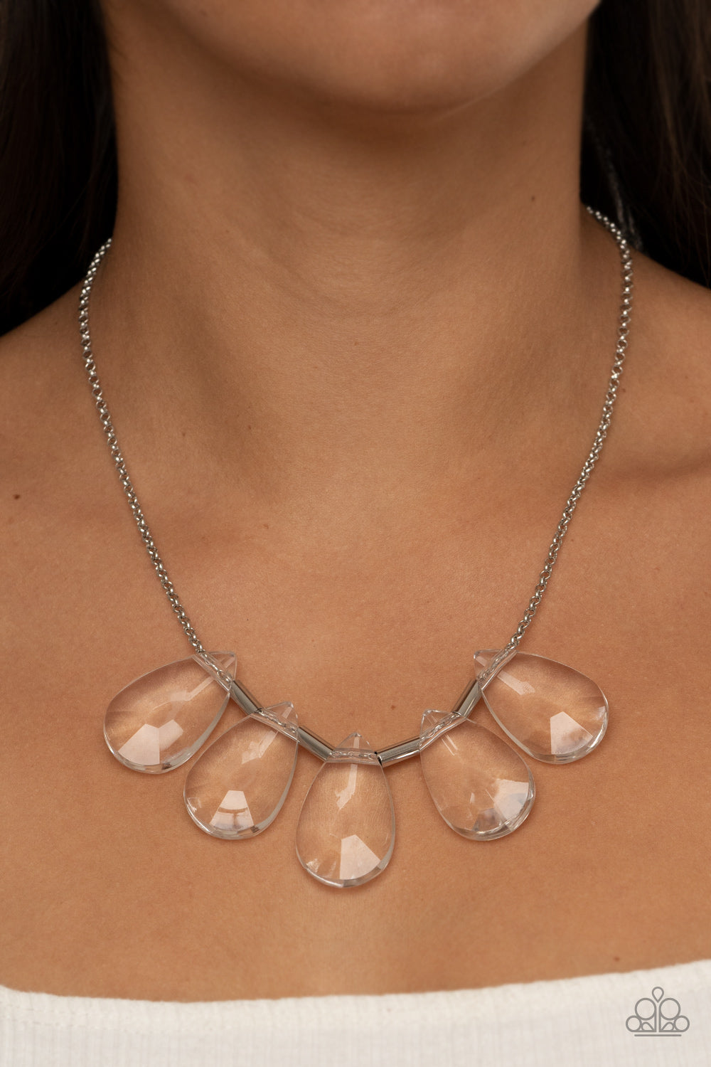 HEIR It Out - White Necklace - Paparazzi Accessories