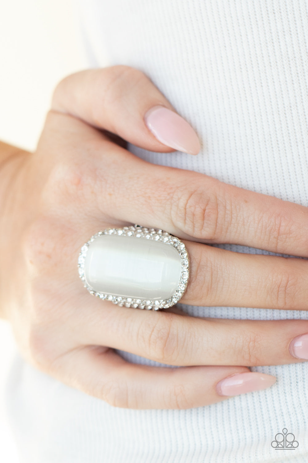 Thank Your LUXE-y Stars - White Ring - Paparazzi Accessories