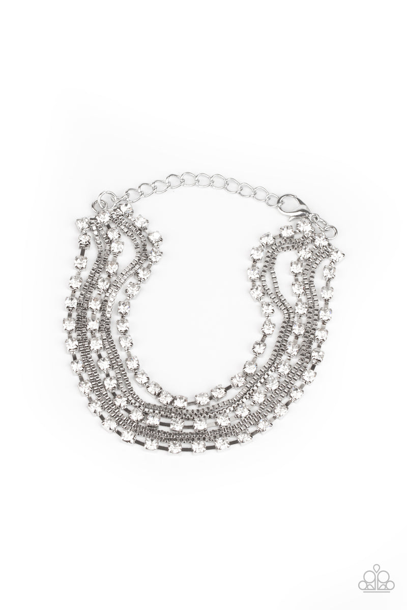 five-dollar-jewelry-thats-a-smash-white-paparazzi-accessories