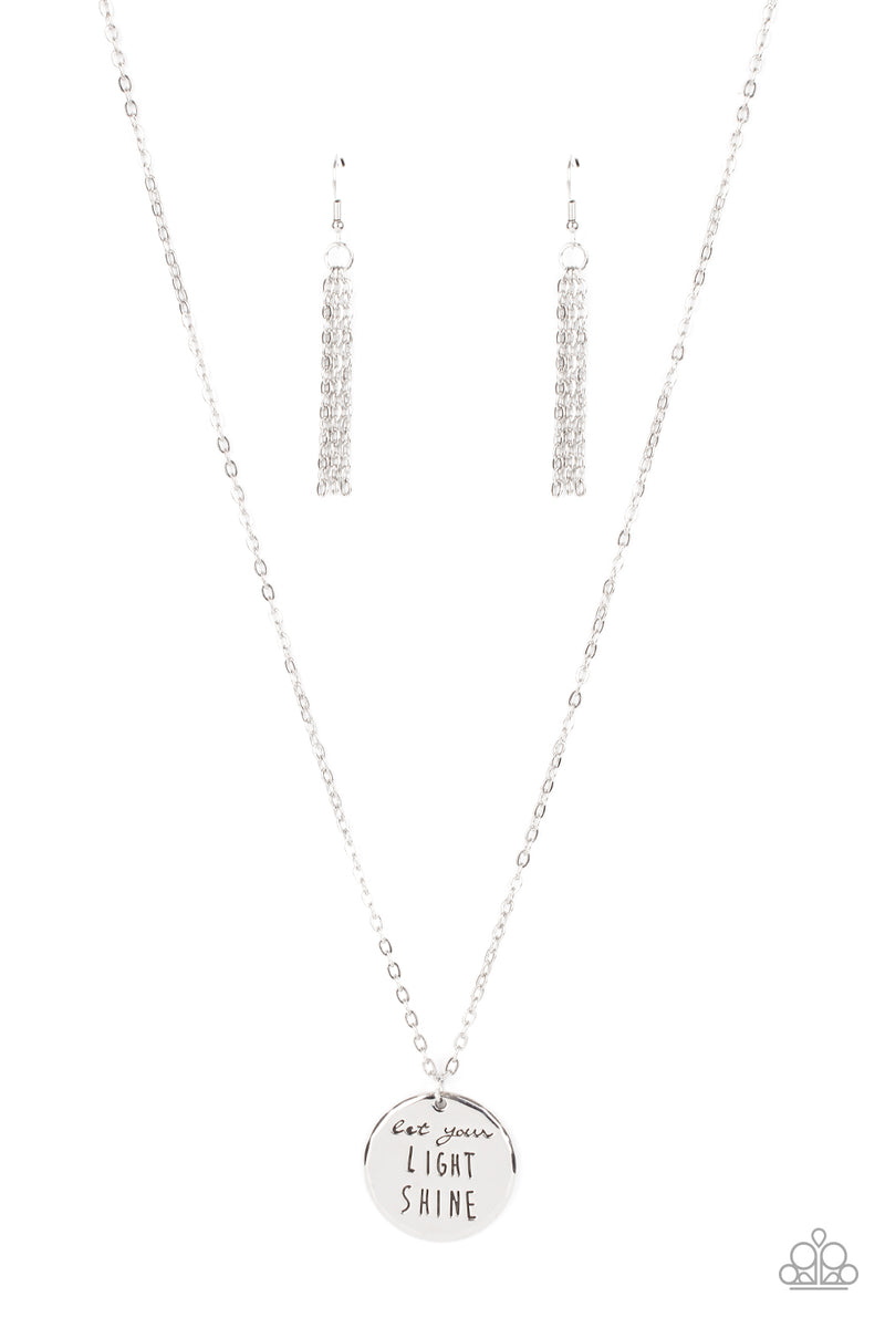 five-dollar-jewelry-light-it-up-silver-necklace-paparazzi-accessories