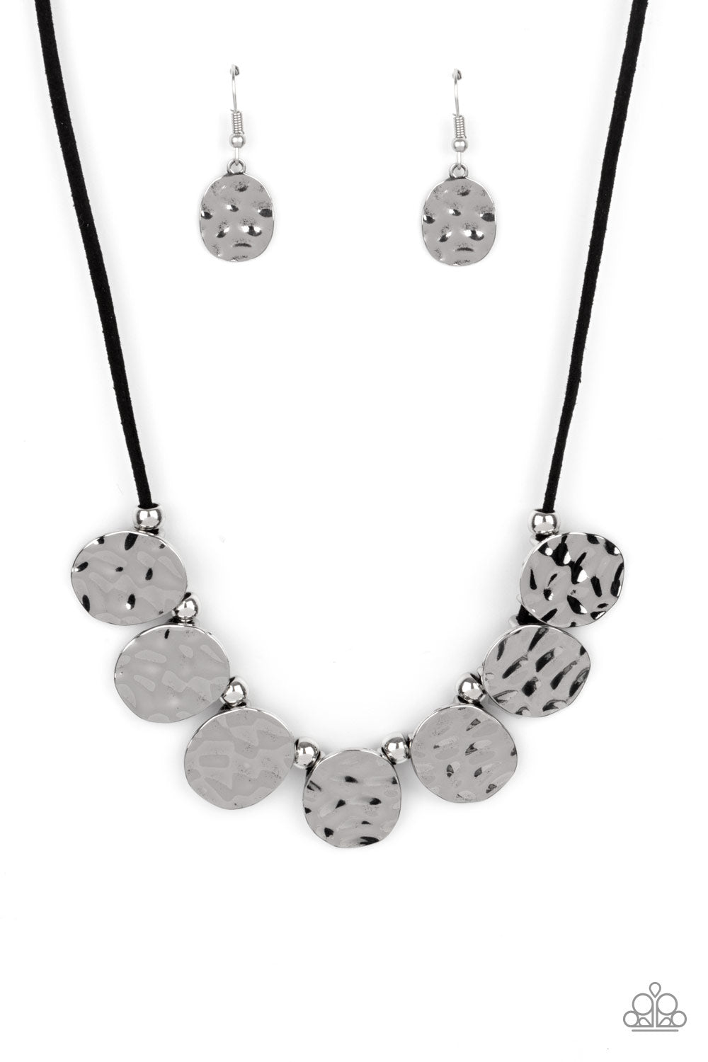 five-dollar-jewelry-turn-me-loose-black-necklace-paparazzi-accessories