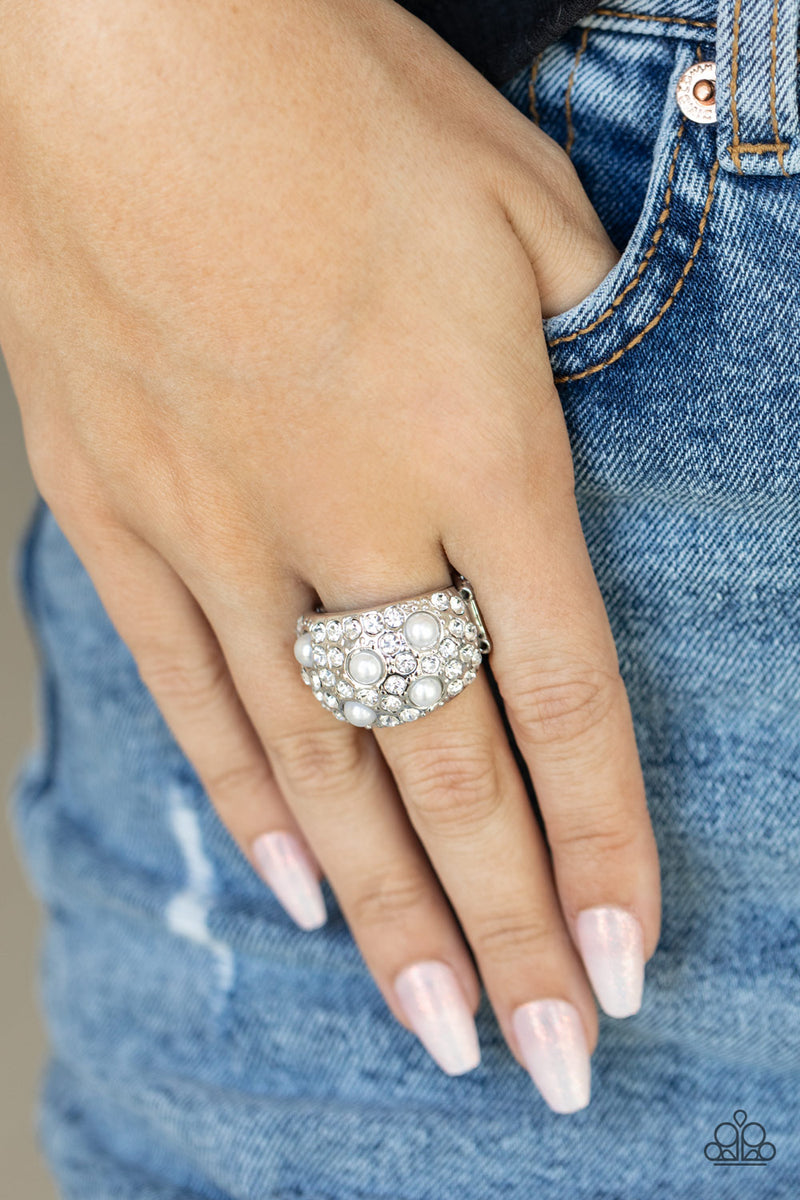 Gatsbys Girl - White Ring - Paparazzi Accessories