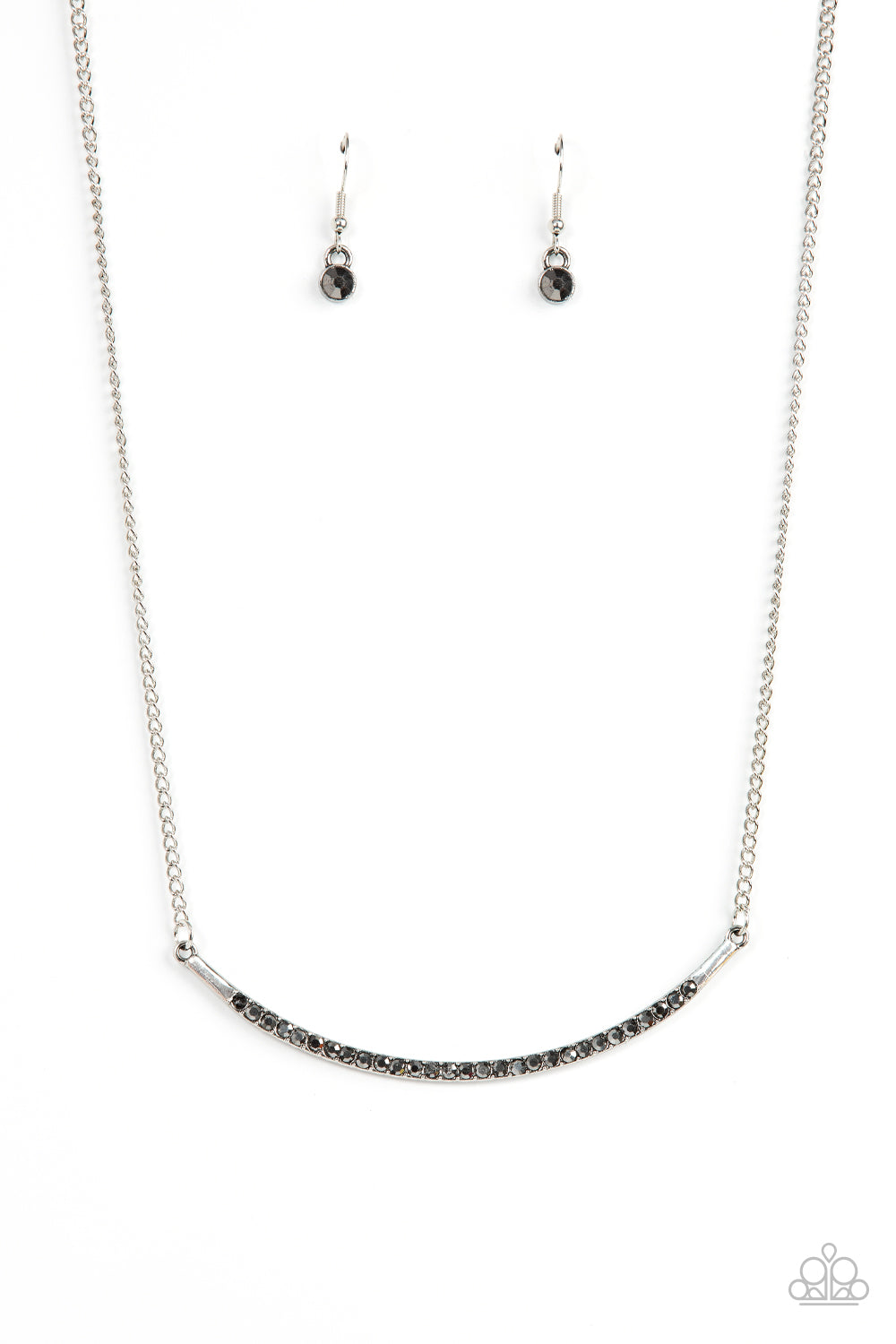 five-dollar-jewelry-collar-poppin-sparkle-silver-necklace-paparazzi-accessories