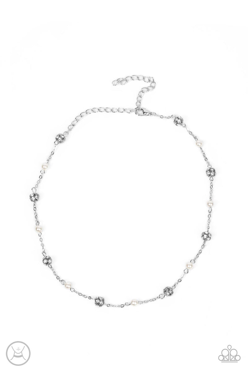 five-dollar-jewelry-rumored-romance-white-necklace-paparazzi-accessories