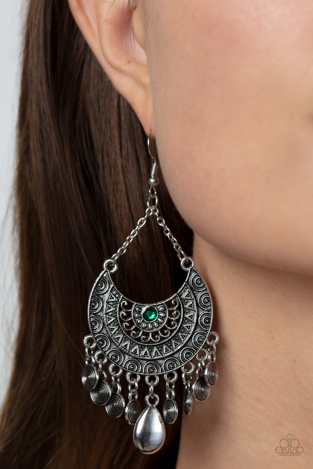 five-dollar-jewelry-lunar-allure-green-earrings-paparazzi-accessories