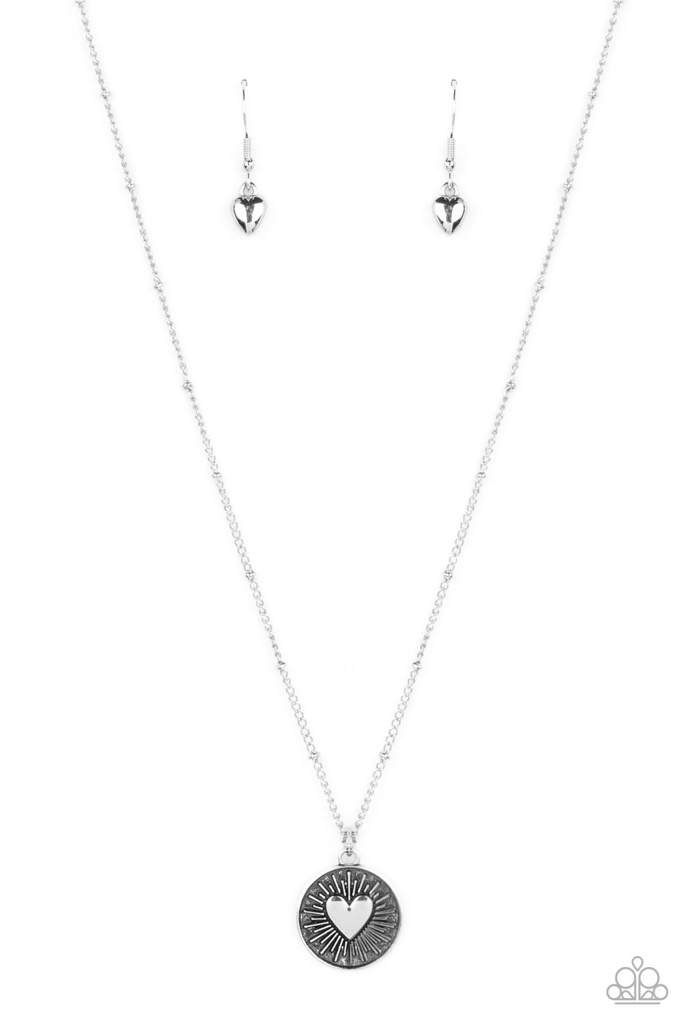 five-dollar-jewelry-lovestruck-shimmer-silver-necklace-paparazzi-accessories