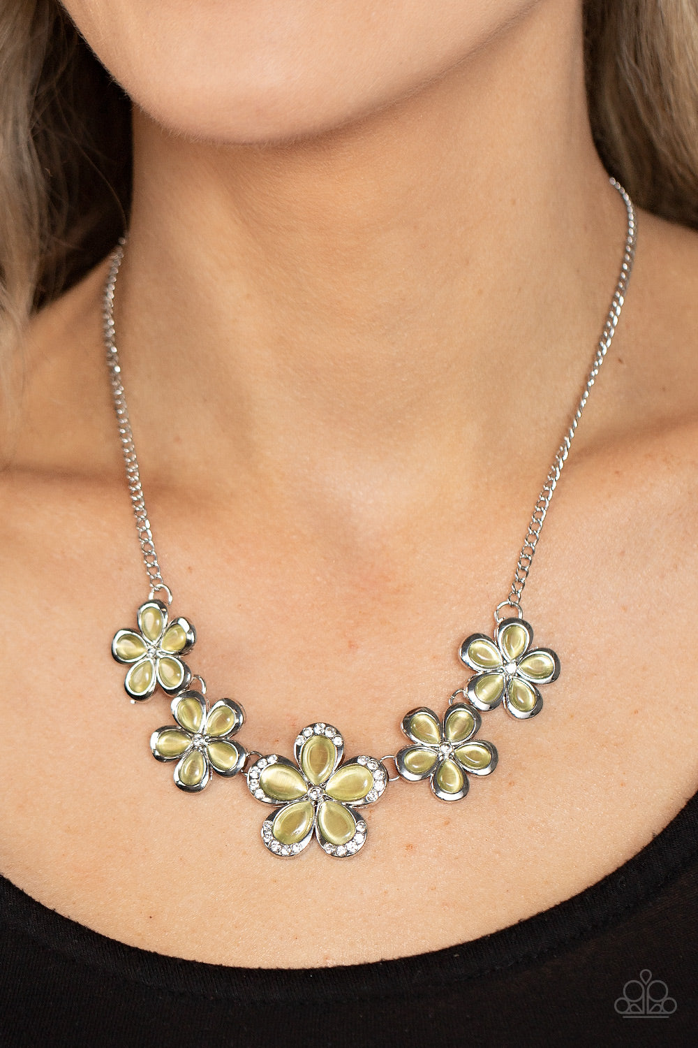 Garden Daydream - Yellow Necklace - Paparazzi Accessories