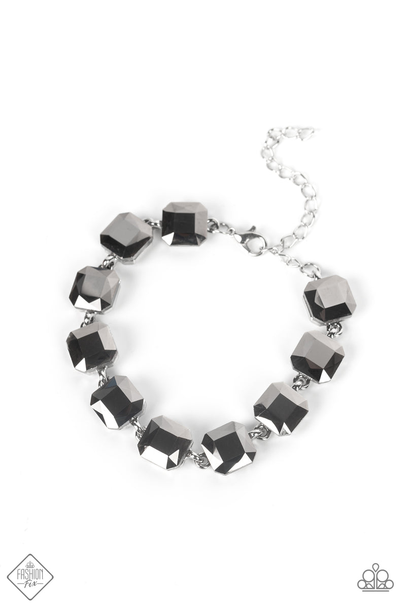 five-dollar-jewelry-mind-blowing-bling-silver-paparazzi-accessories