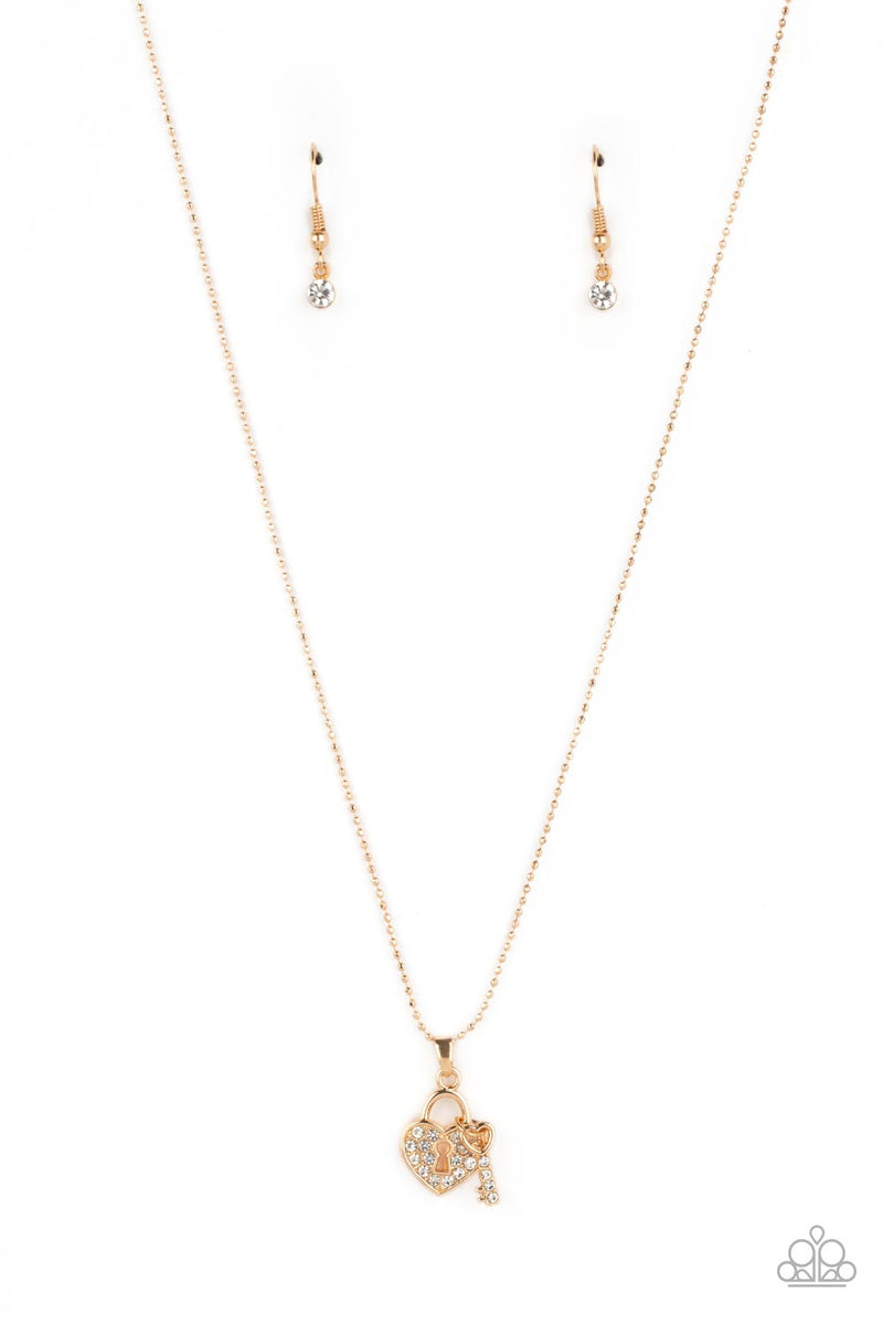 five-dollar-jewelry-you-hold-my-heart-gold-necklace-paparazzi-accessories