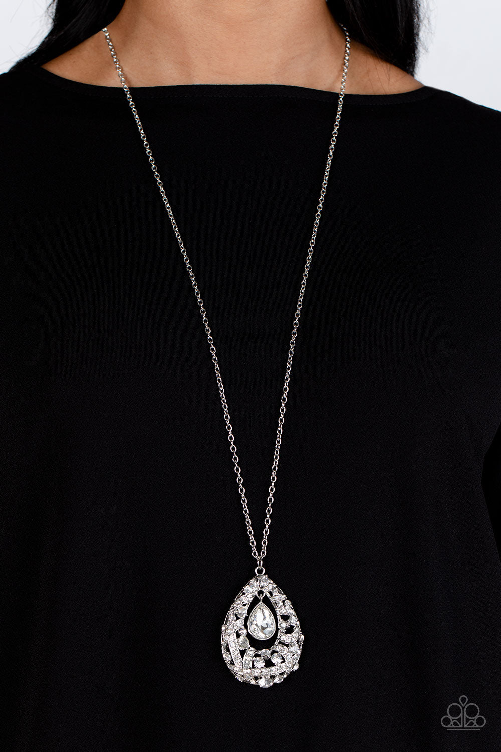 Glitz and GLOW - White Necklace - Paparazzi Accessories