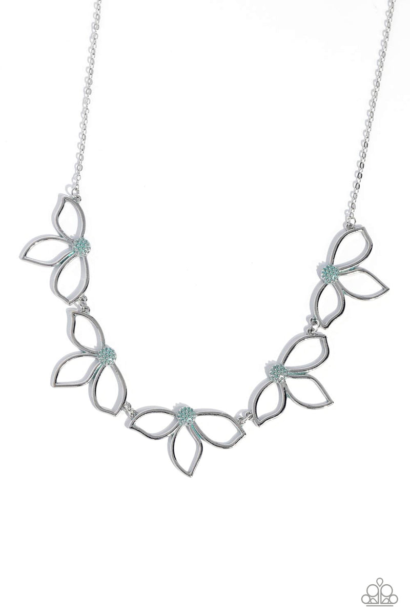 five-dollar-jewelry-petal-pageantry-blue-necklace-paparazzi-accessories
