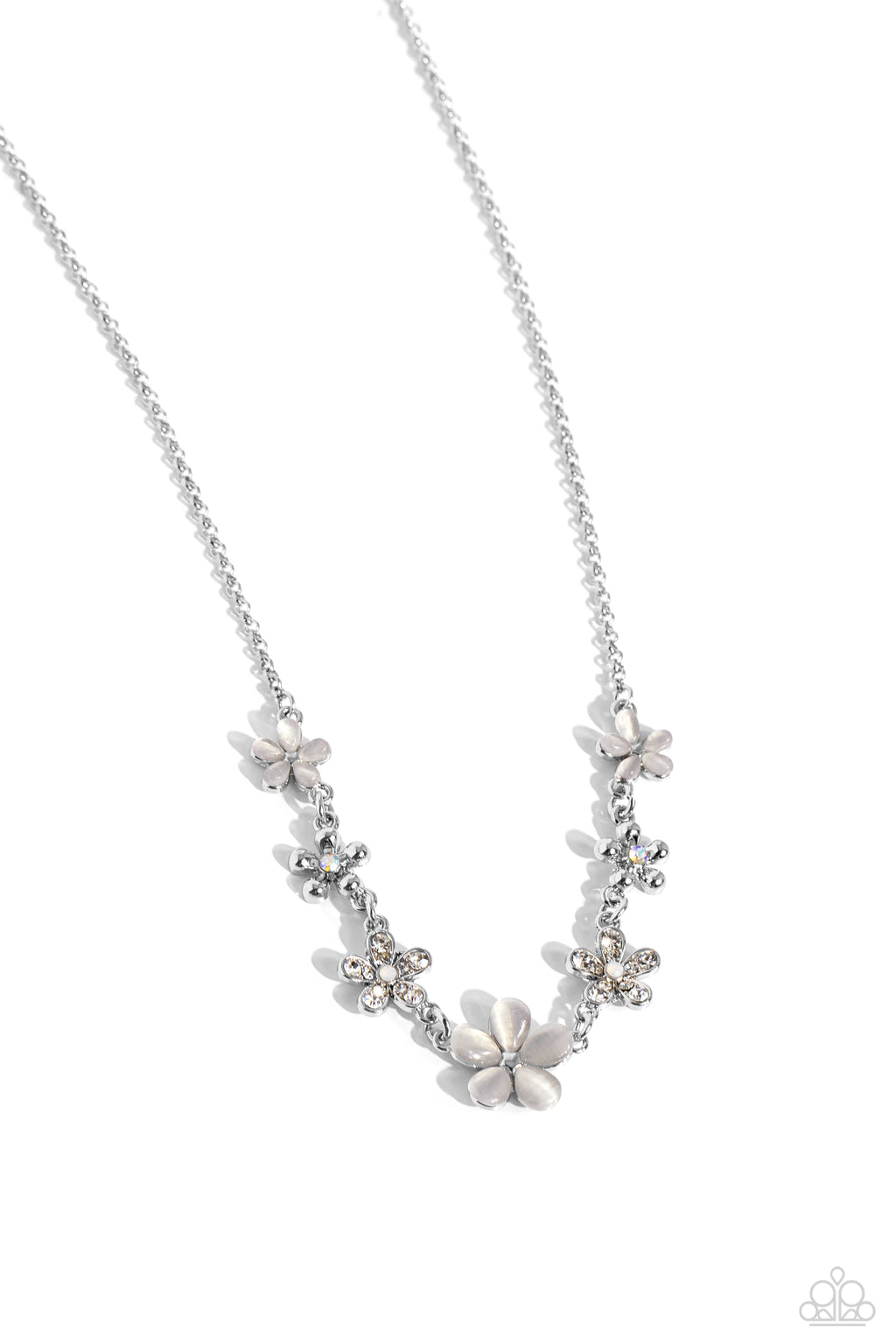 five-dollar-jewelry-spring-showcase-white-necklace-paparazzi-accessories